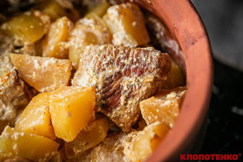 Картопля з мясом 
