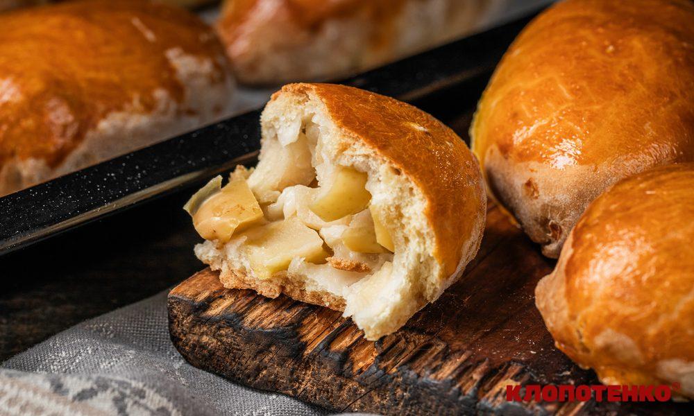 пиріжки з яблуками