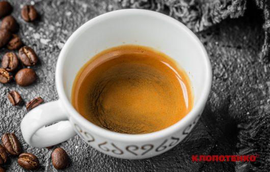 Ристрето в білій чашці