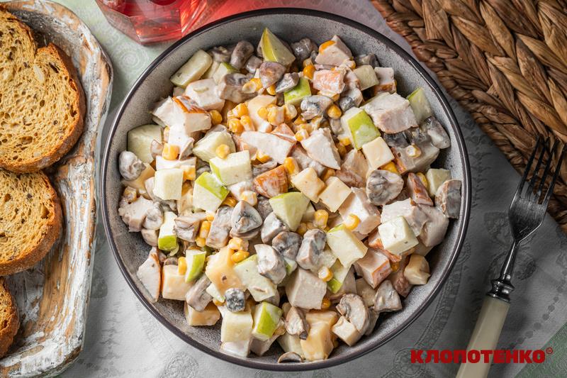 салат з копченої грудки