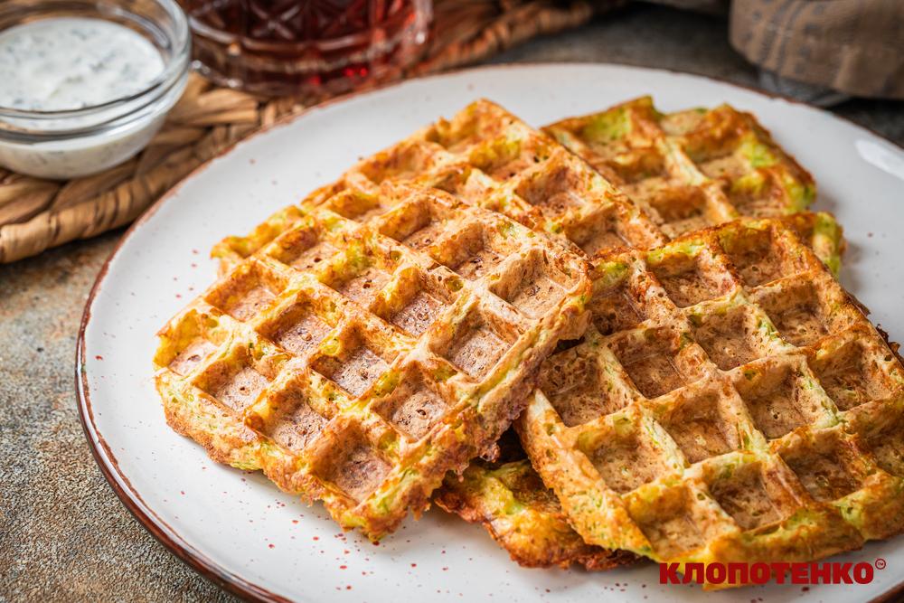 кабачкові вафлі