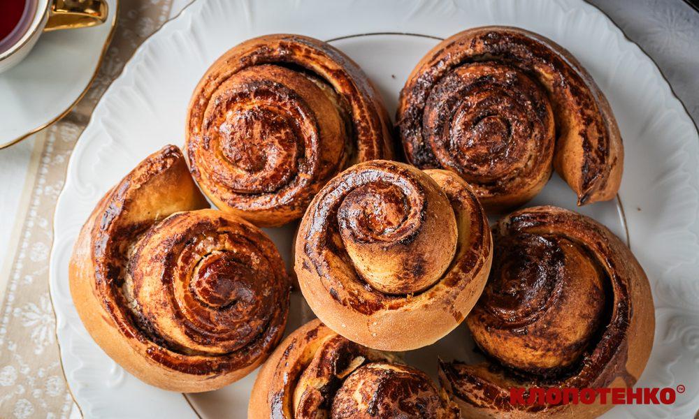 булочки з корицею