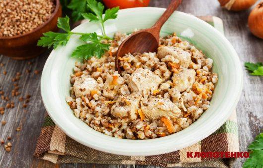 Гречана каша з куркою