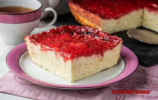 Сирник з полуницею