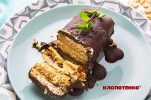 Пляцок Снікерс