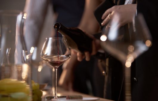 Як виготовляють безалкогольне вино та чи може воно бути якісним — пояснює експерка