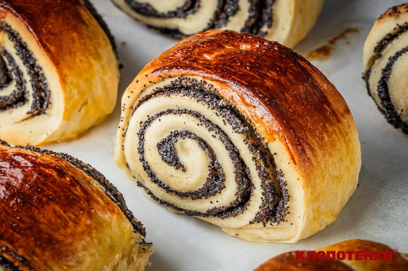 булочки з маком