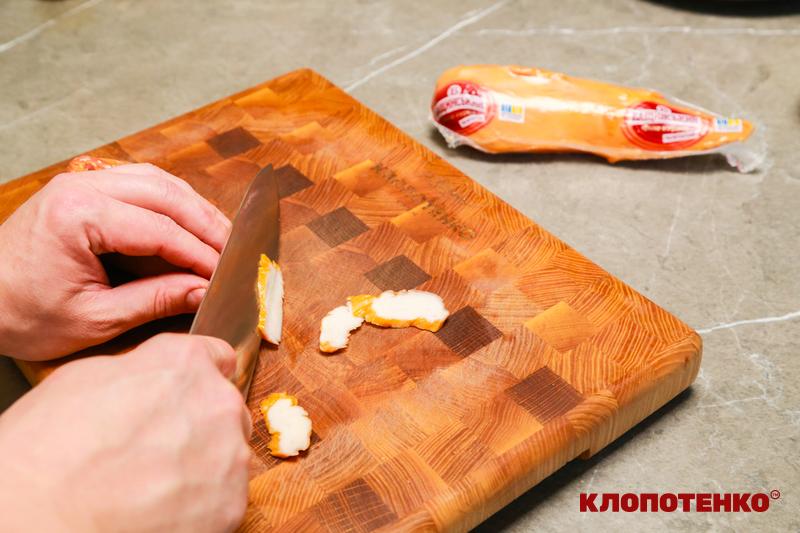 Нарізання курячого філе слайсами