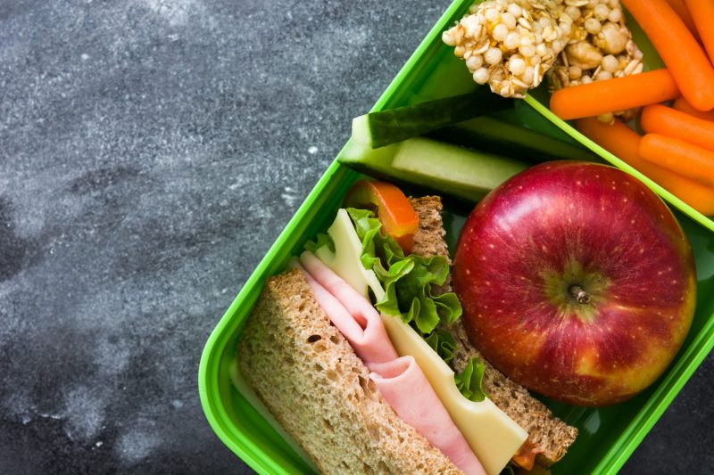 Які продукти узяти в дорогу 