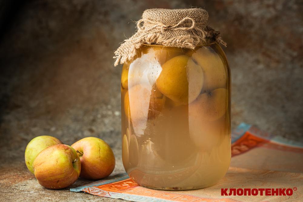 компот з яблук