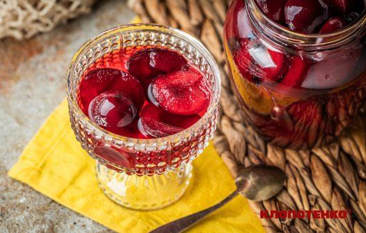 мариновані сливи