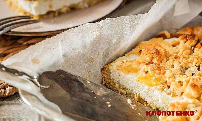 Сирник з персиками 