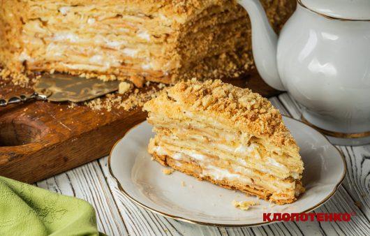 наполеон з яблуками