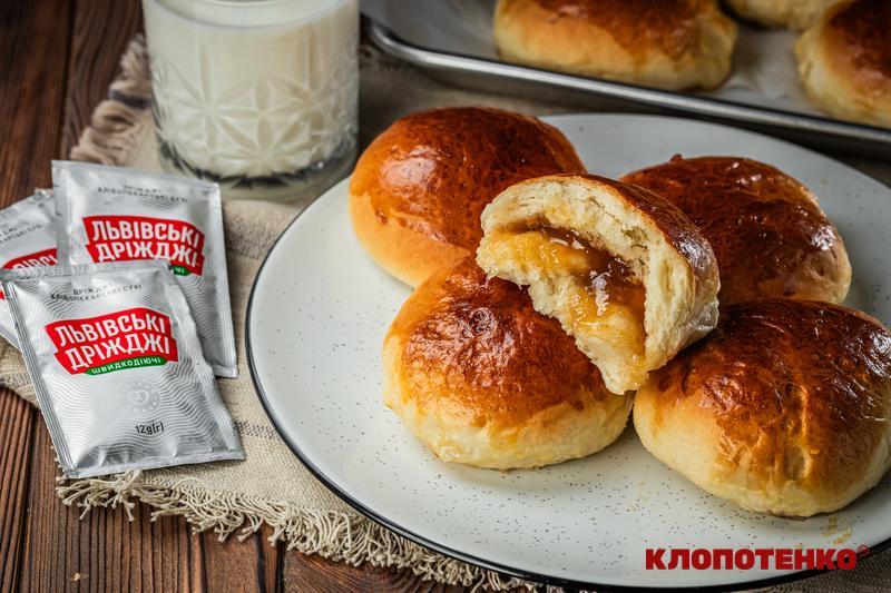 булочки з повидлом