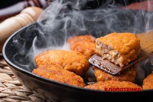 Рублені котлети з курфчого філе з сиром