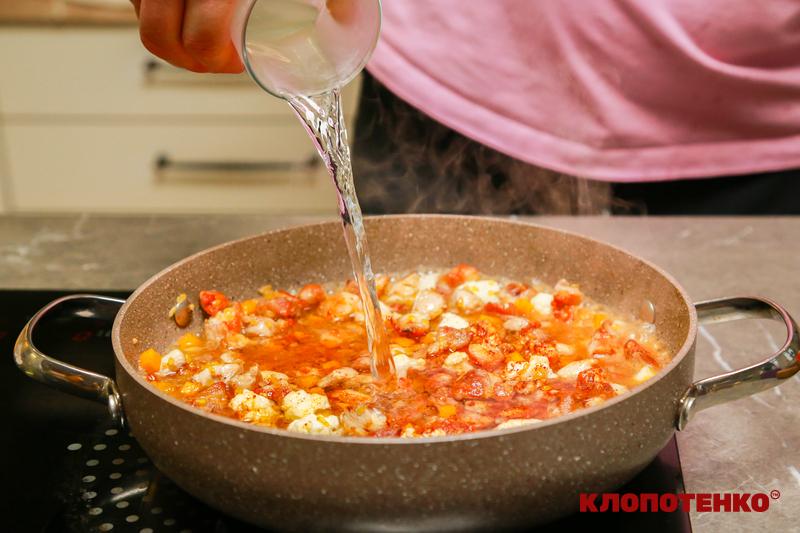 булгур з куркою і овочами