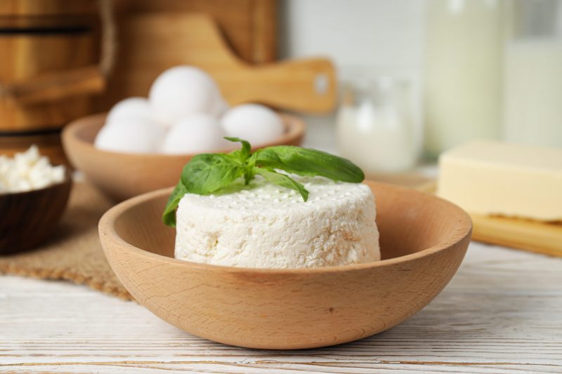 Поживна цінніть рикоти супроти моцарели
