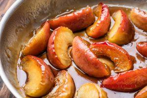 Карамелізовані яблука