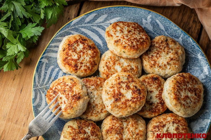 Що можна додати до котлет зі щуки