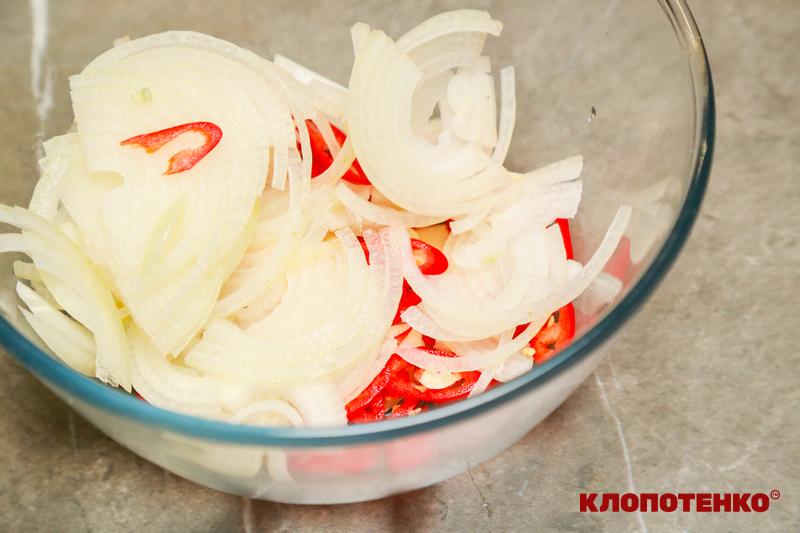 Нарізані овочі для хе