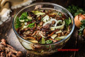 квашені опеньки