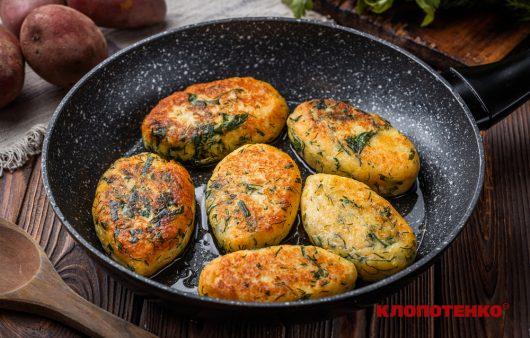 Ліниві пиріжки з картоплі на сковородф