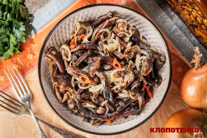 смажені опеньки