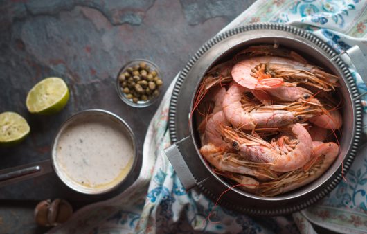 Як варити заморожені креветки та що з них приготувати: проста інструкція та ідеї страв