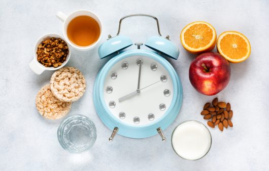 «Ми не створені для постійного харчування» — вчена-білогиня пояснює, чому голодування є корисним для відновлення клітин