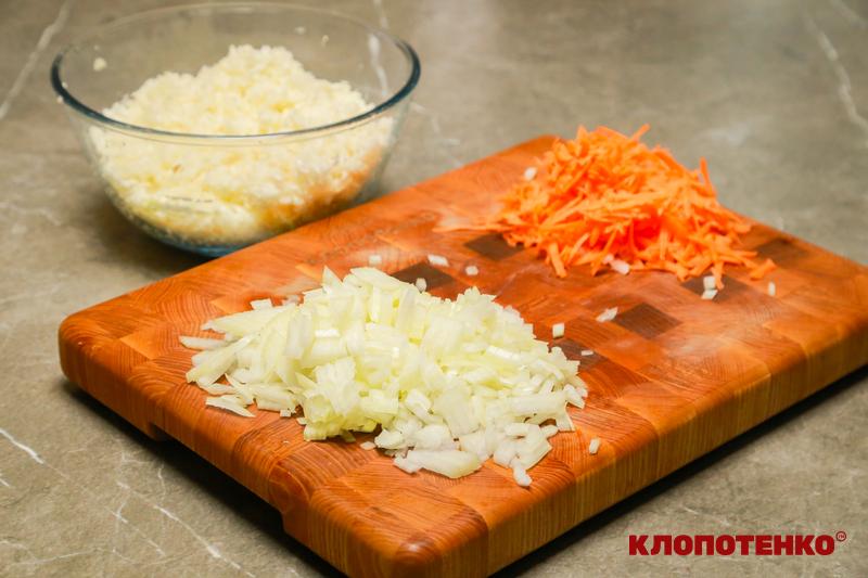 Підготовка інгредієнтів для лінивих голубців