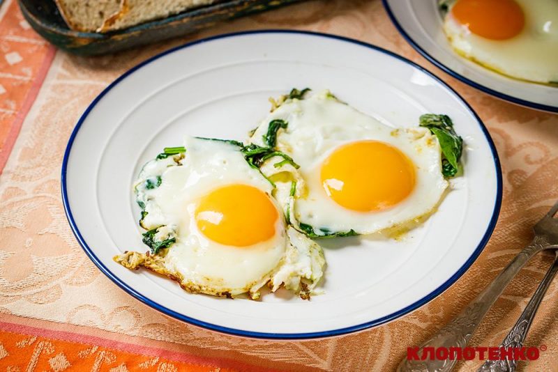 Яйця на сніданок є джерелом білка для вашого раціону