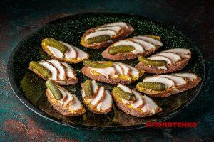 канапки з салом