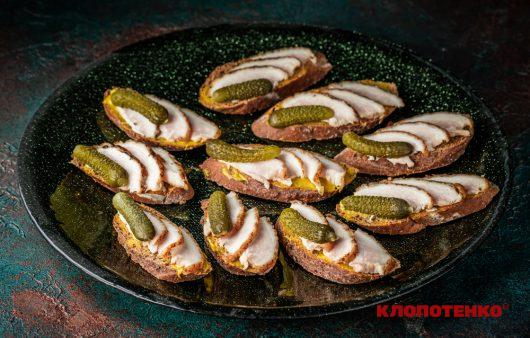 канапки з салом