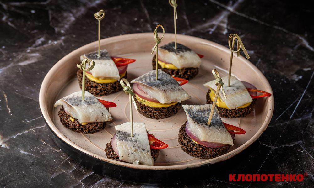 канапки з оселедцем