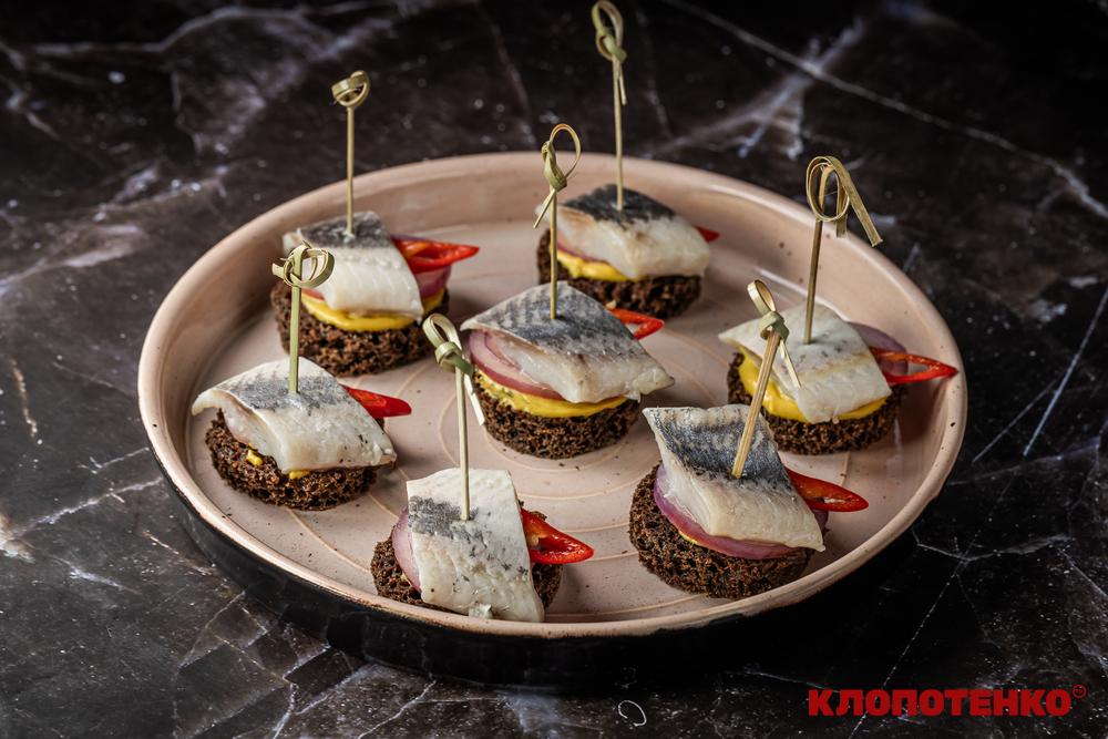 канапки з оселедцем