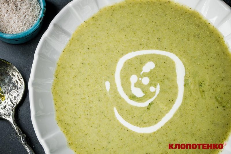 Крем суп з броколі 