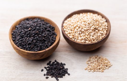 Підтримує травлення та здоровʼя серця. Все, що потрібно знати про користь кунжуту, на думку лікаря-дієтолога