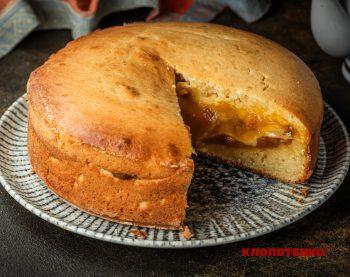 Заливний пиріг на кефірі