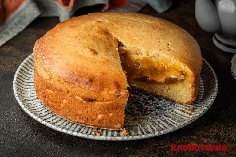 Заливний пиріг на кефірі