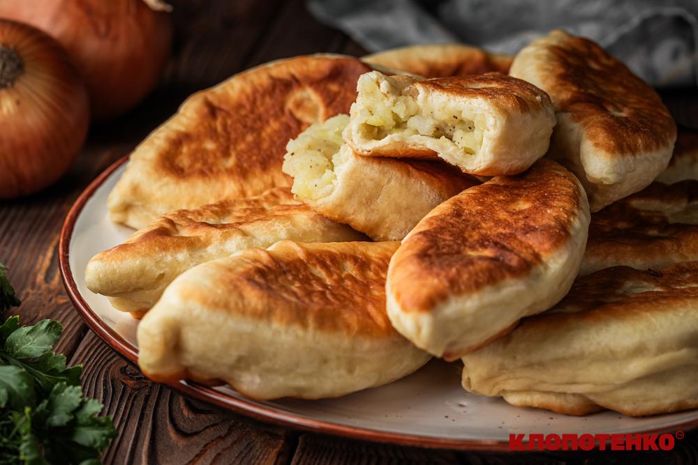 Смажені пиріжки з картоплею