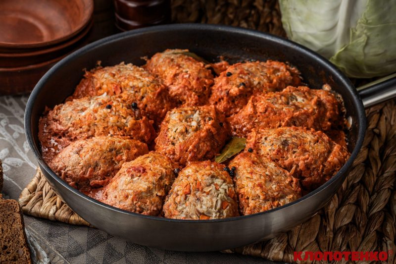 Ліниві голубці з квасолею