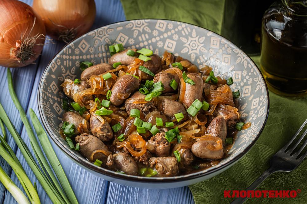 Курячі сердечка в медово-соєвому соусі