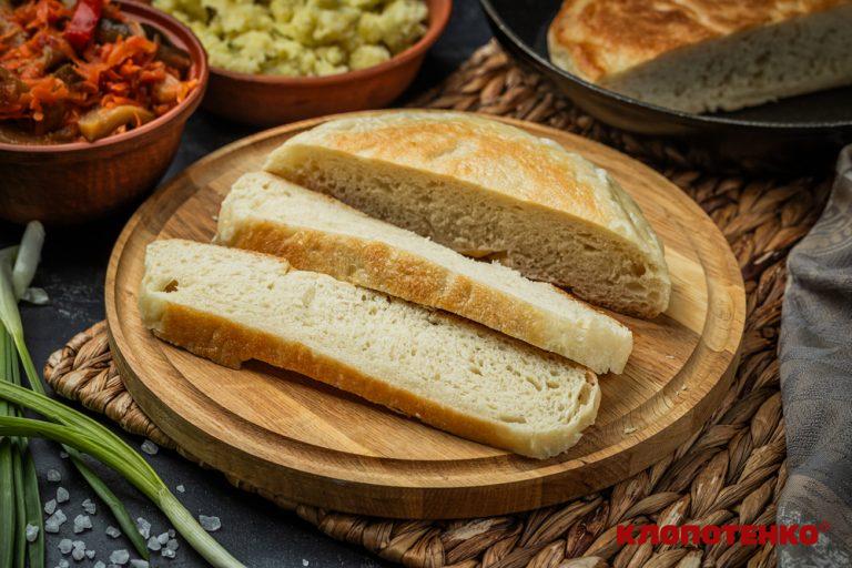 Хліб на сковороді