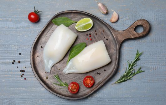 Як почистити та приготувати кальмара: інструкція та поради