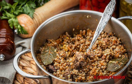 Що приготувати на обід: ситні страви без духовки від Євгена Клопотенка