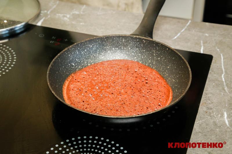 Смаження коржів для торта