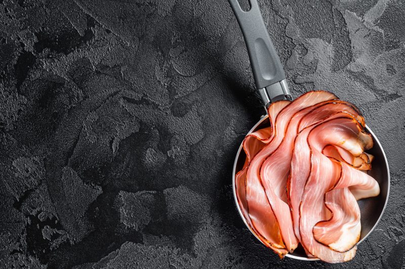 Бекон заморожується як в оригінальному пакованні, так і порційними шматочками