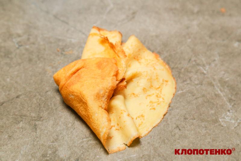 Формування млинця у вигляді троянди