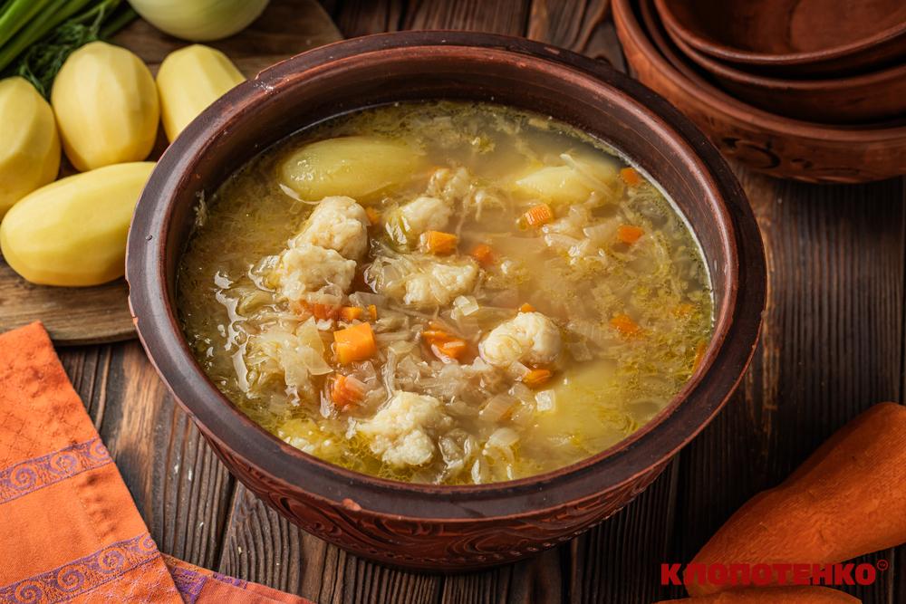 Картопляні кльоцки з квашеною капустою