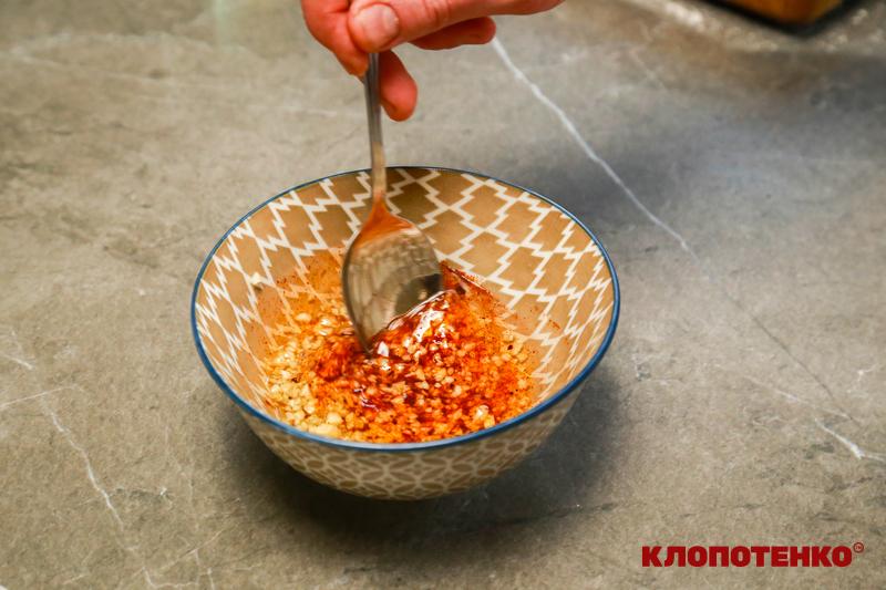 Приготування часникового соусу